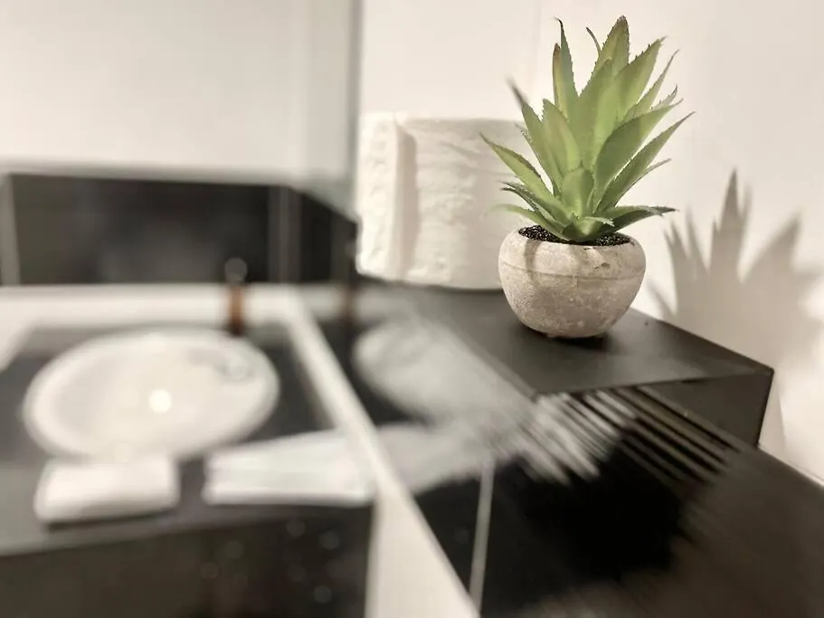 Mansion One Suites - Seaview Modern 2 Bedroom Suites George Town Appartamento